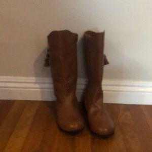 Brown cute good quality boots